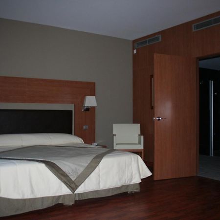 Alti Hotel Bagnères-de-Luchon Екстериор снимка