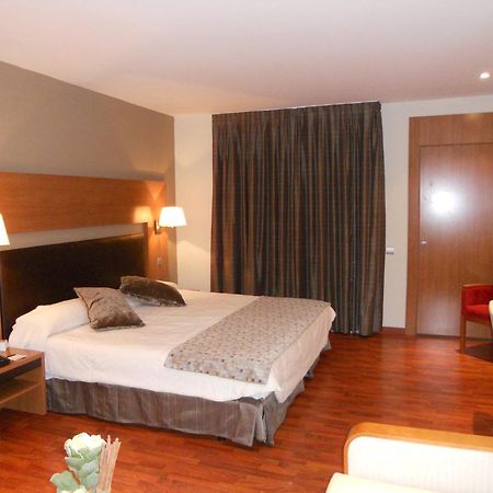 Alti Hotel Bagnères-de-Luchon Екстериор снимка