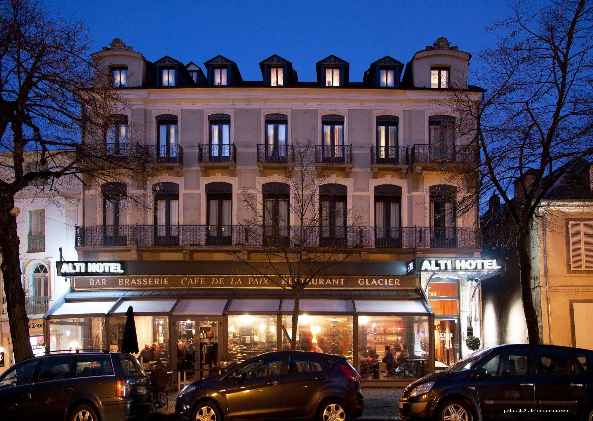 Alti Hotel Bagnères-de-Luchon Екстериор снимка