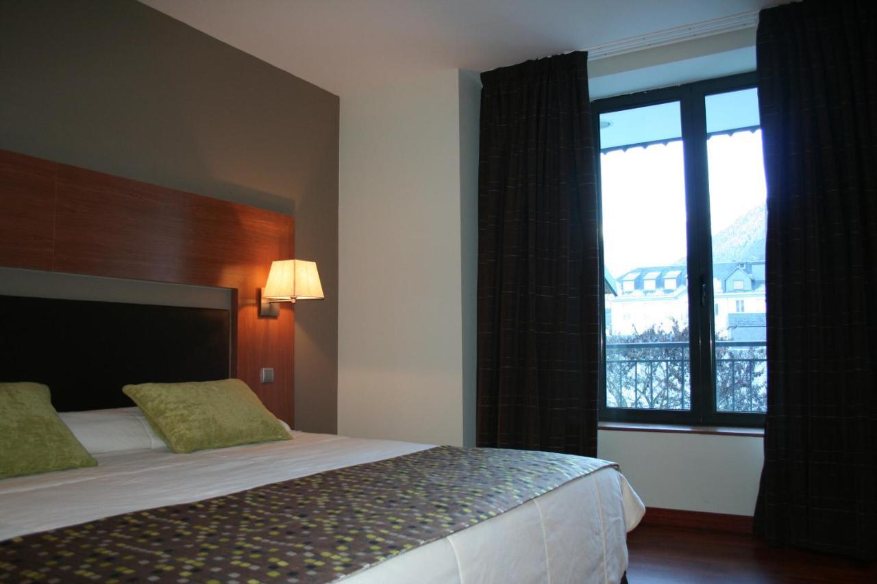 Alti Hotel Bagnères-de-Luchon Екстериор снимка